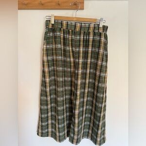 It Girl Paris Brand Green Plaid Skirt
